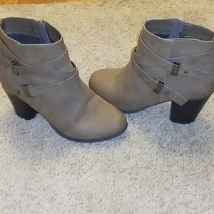 Tan booties size 7 1/2